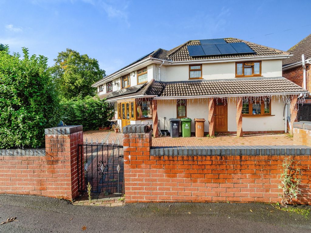 4 bed semidetached house for sale in Sycamore Road, Delves, Walsall