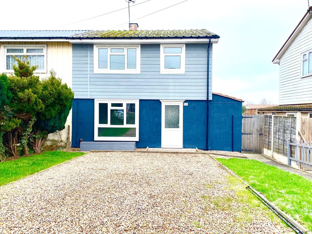 3 bed semidetached house to rent in Poyser Road, Nuneaton
