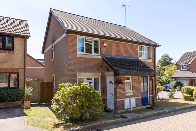 2 bed semidetached house for sale in Olivier Road, Maidenbower