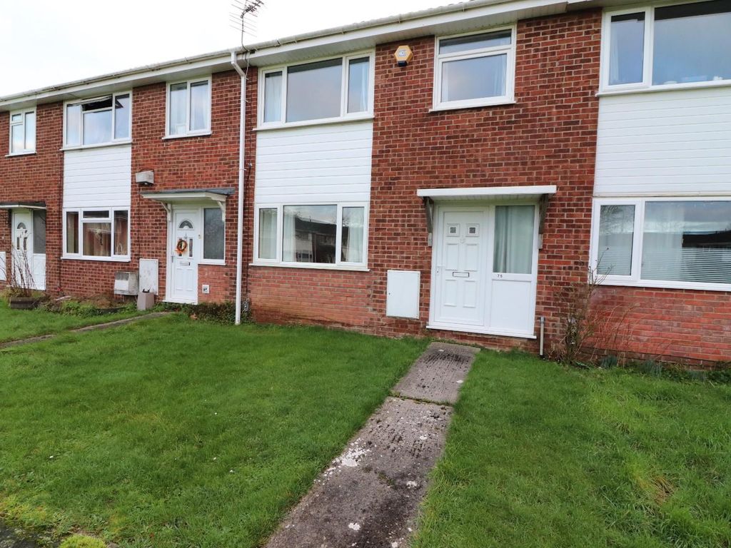 3 bed terraced house for sale in Littledean, Yate, Bristol BS37, £