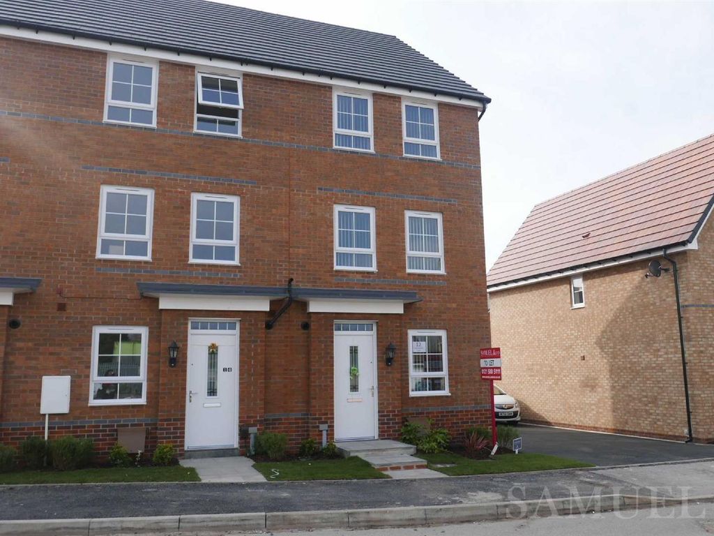4 bed town house to rent in Centenary Lane, Wednesbury WS10, £1,350 pcm