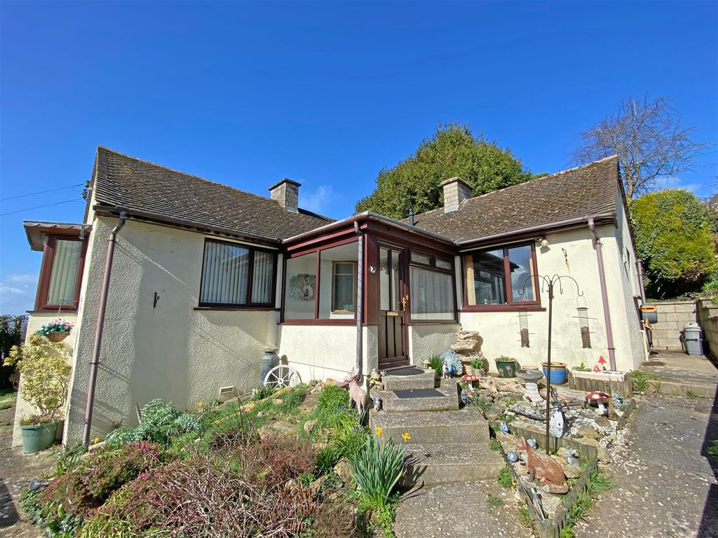 2 bed detached bungalow for sale in Farmhill Lane, Paganhill, Stroud