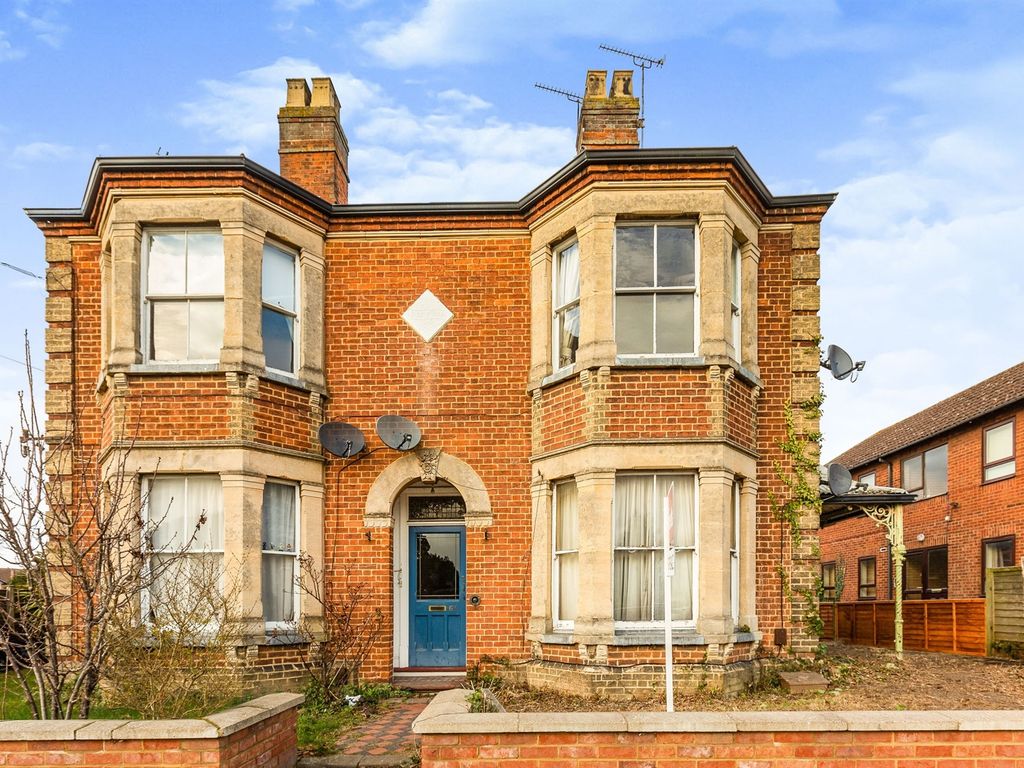 1 bed flat for sale in Tring Road, Aylesbury HP20 Zoopla