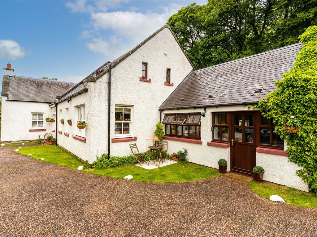 5 bed detached house for sale in Lanark Road West, Balerno, Edinburgh