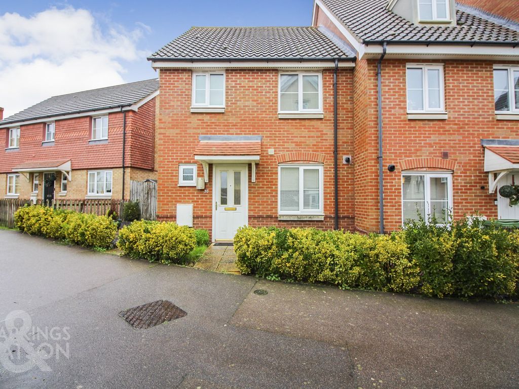 3 bed end terrace house for sale in Dunnock Drive, Costessey, Norwich