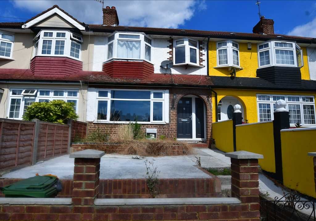 3 bed property for sale in Crescent Road, London N9 Zoopla