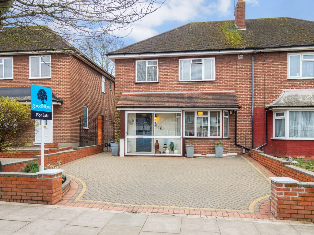 3 bed semidetached house for sale in Tudor Drive, Morden SM4, £600,000