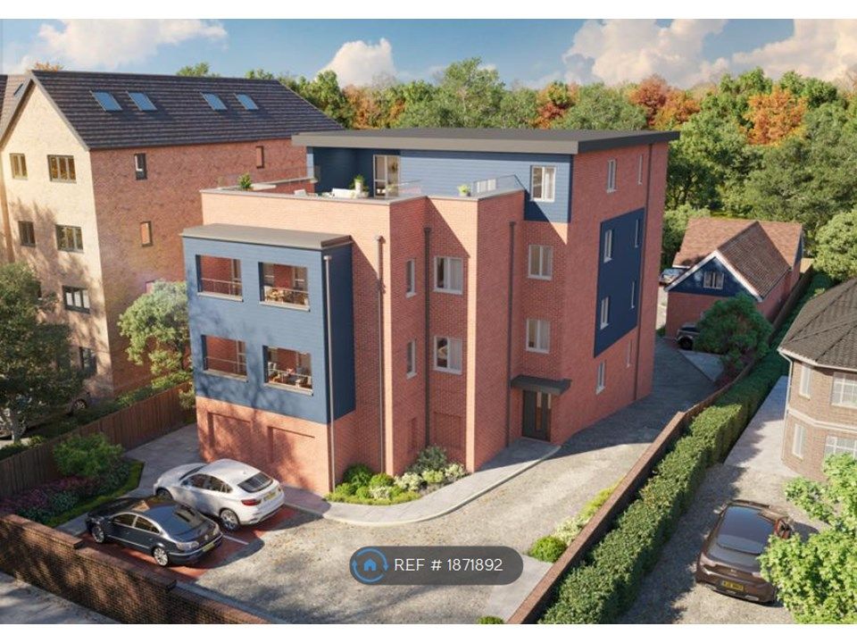 2 bed flat to rent in Treetops Apartments, Leatherhead KT22, £1,550 pcm