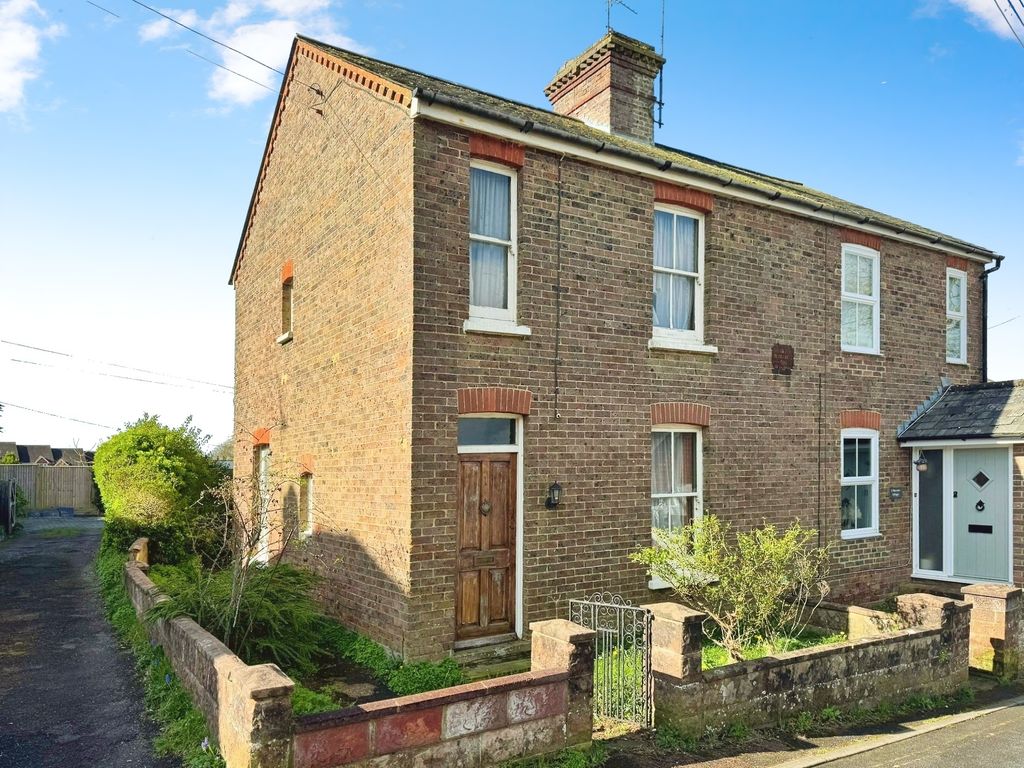 3 bed semidetached house for sale in St. Johns Road, Haywards Heath