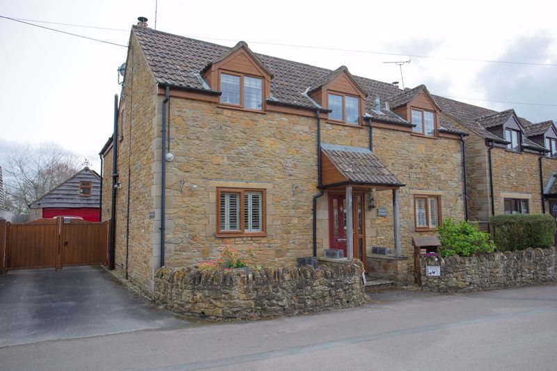 4 bed detached house for sale in Over Stratton, South Petherton TA13, £