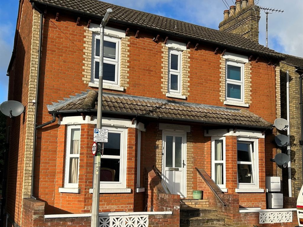 2 bed flat for sale in Springfield Road, Linslade, Leighton Buzzard LU7