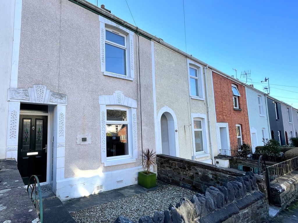 2 bed terraced house to rent in Park Place, Brynmill, Swansea SA2, £895