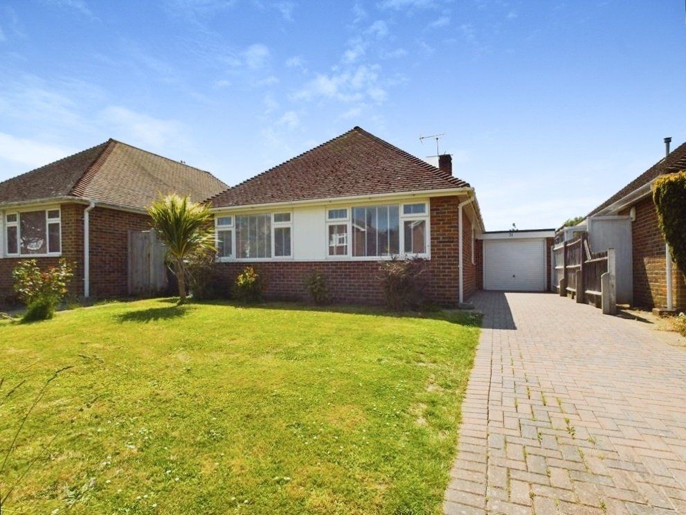 3 bed bungalow for sale in Cumberland Avenue, GoringBySea, Worthing