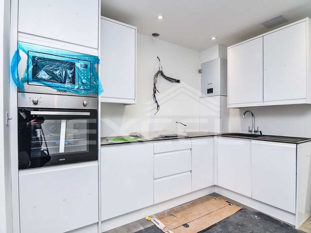 1 bed flat to rent in Regents Park Road, Finchley Central, London N3, £