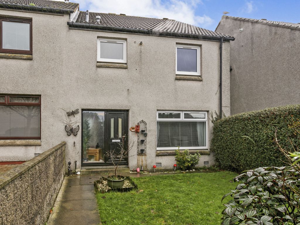 3 bed terraced house for sale in Lewis Drive, Aberdeen AB16, £165,000