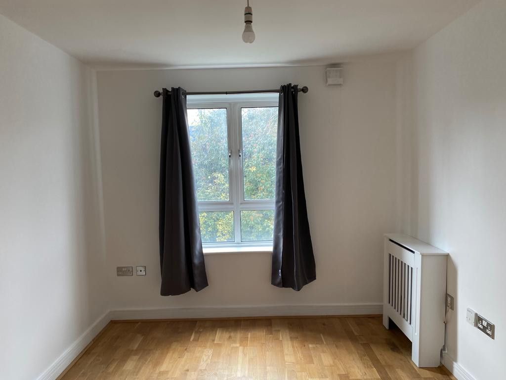 1 bed flat for sale in Windmill Lane, Stratford E15, £299,500 Zoopla