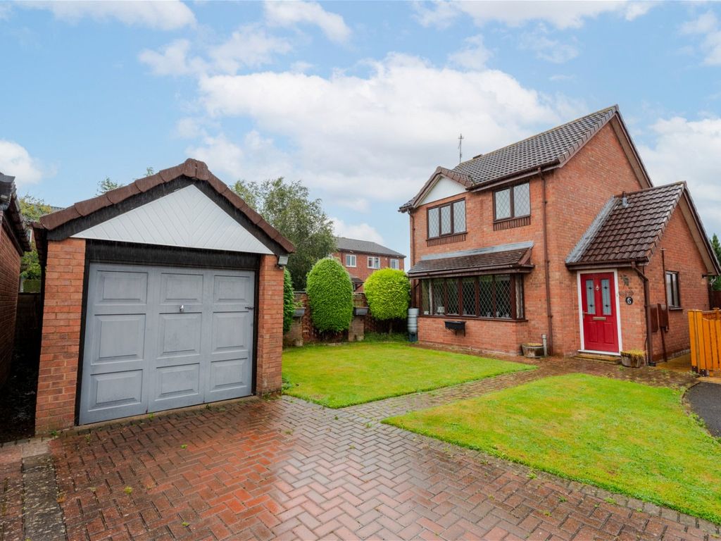 3 bed detached house for sale in Mill Close, Stoke Heath, Bromsgrove