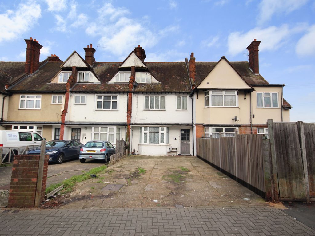 5 bed block of flats for sale in Stanley Avenue, Wembley, Middlesex HA0, £1,300,000 Zoopla