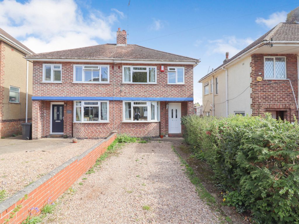 3 bed semidetached house for sale in Westfield Road, Rugby CV22 Zoopla