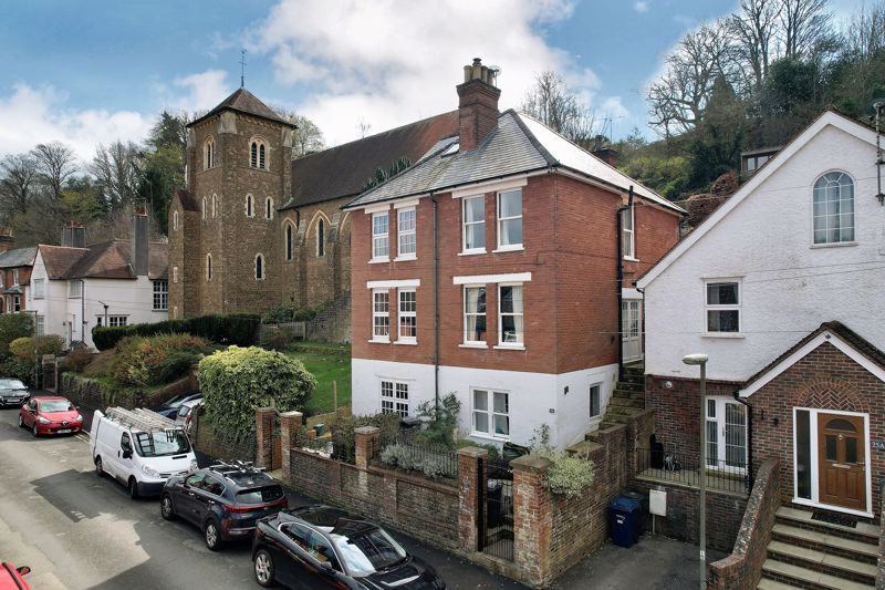 4 bed semidetached house for sale in Croft Road, Godalming GU7 Zoopla