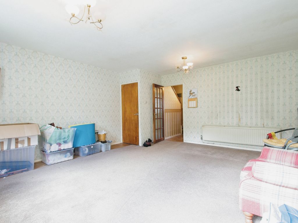 3 bed terraced house for sale in Palmerston Crescent, London SE18 Zoopla