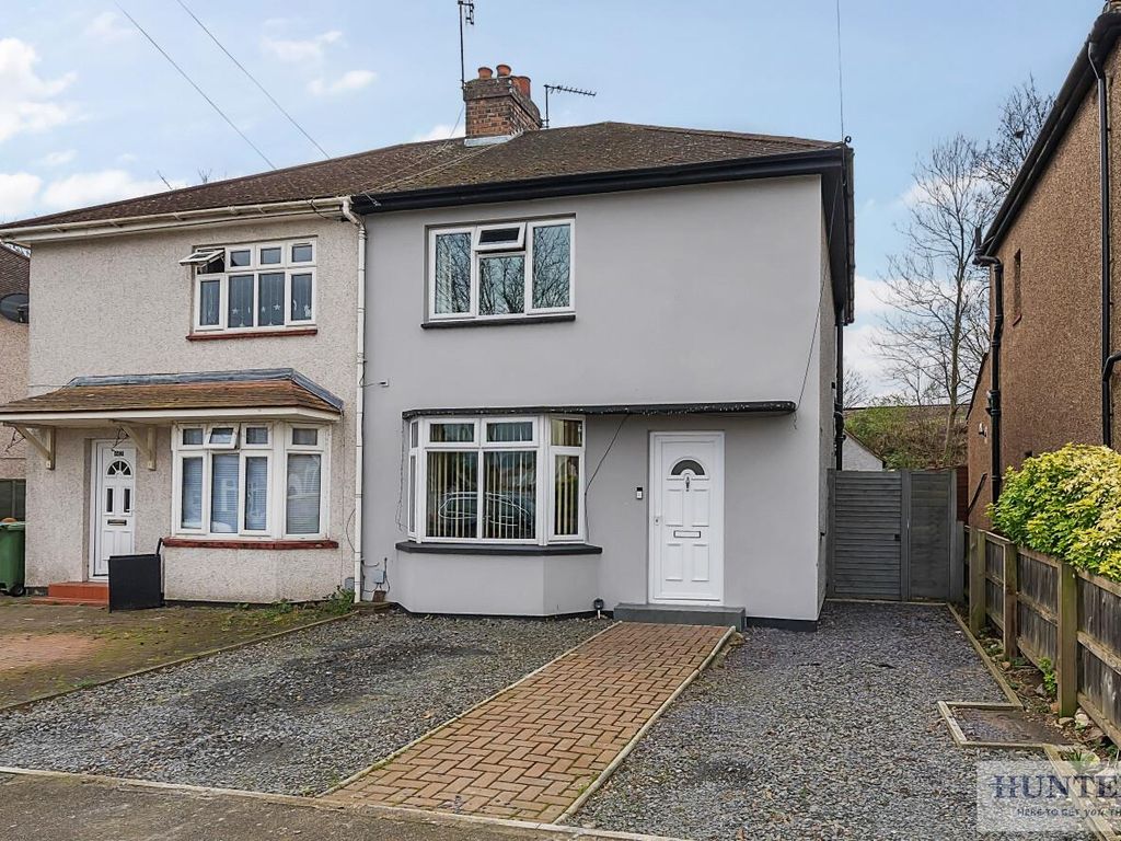 2 bed semidetached house for sale in Lincoln Road, Erith DA8, £375,000