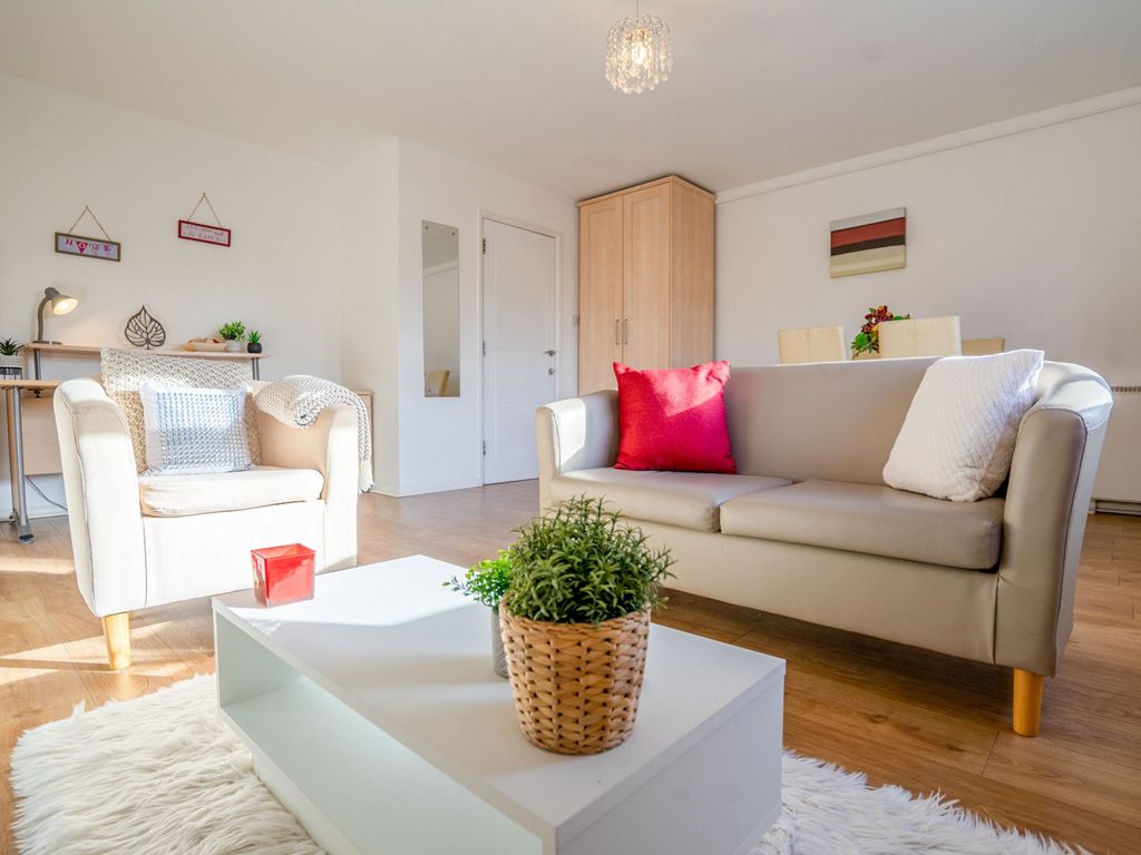 Knighton Road, Knighton, Leicester LE2  