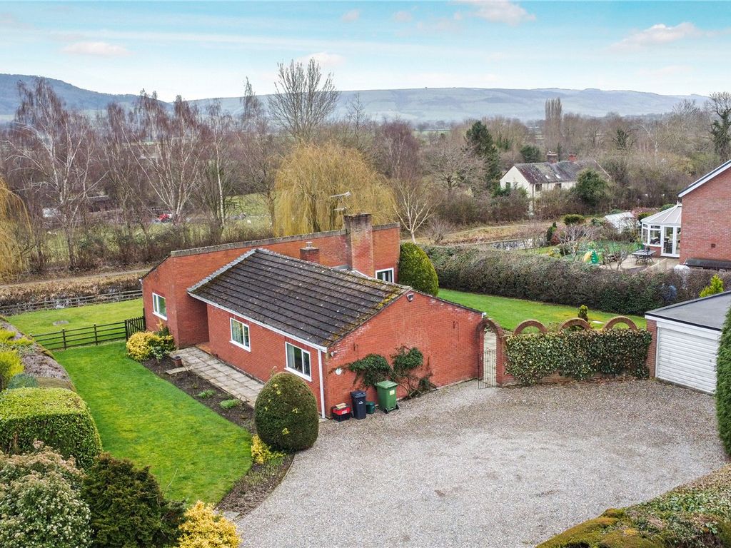 3 bed bungalow for sale in Breidden Avenue, Arddleen, Llanymynech