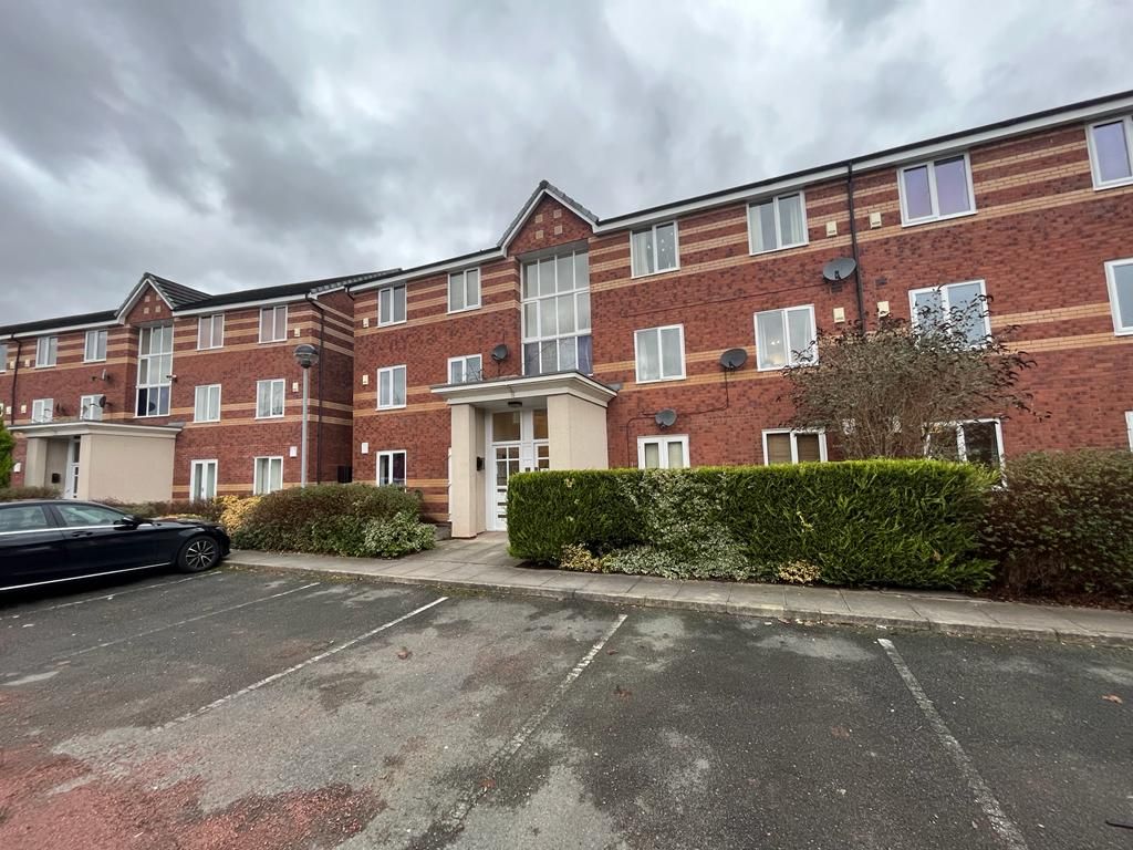 2 bed flat to rent in Blackburn Street, Salford M3, £1,300 pcm Zoopla