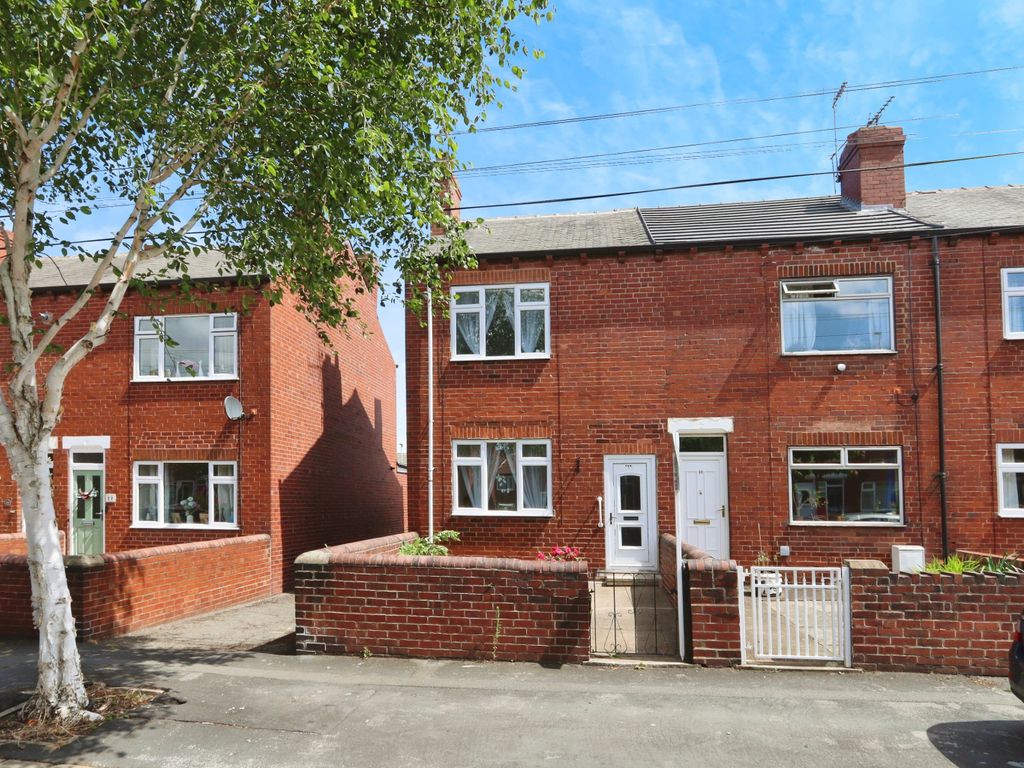 2 bed end terrace house for sale in Gladstone Street, Normanton, West