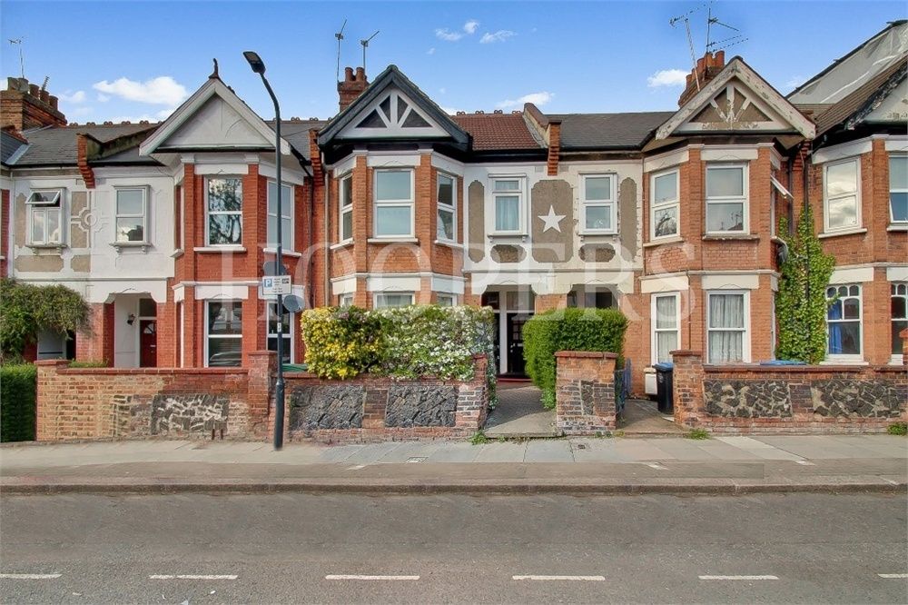 3 bed for sale in Mora Road, London NW2 Zoopla