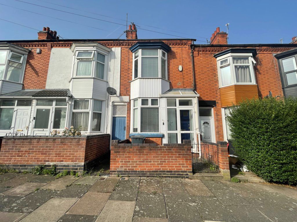 2 bed terraced house to rent in Haddenham Road, Leicester LE3, £995 pcm
