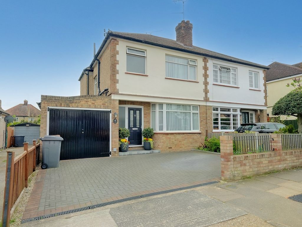 3 bed semidetached house for sale in Hillside Grove, Chelmsford CM2