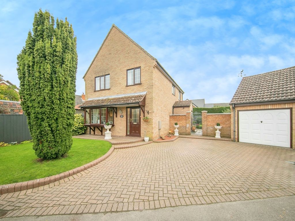 4 bed detached house for sale in First Avenue, Glemsford, Sudbury CO10