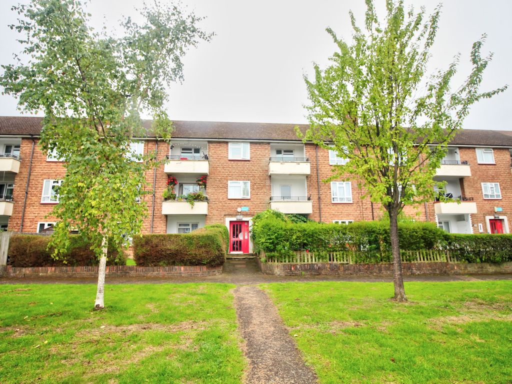 3 bed flat for sale in Allerton Road, Borehamwood WD6 Zoopla