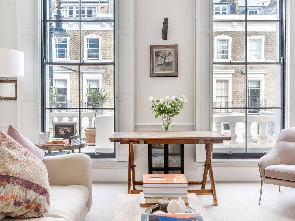 Cambridge Street, Pimlico, London SW1V