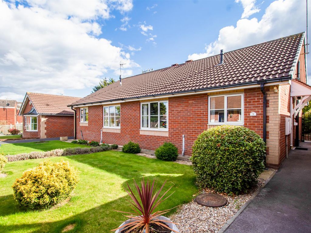 2 bed semidetached bungalow for sale in Maryfield Gardens, Ossett WF5