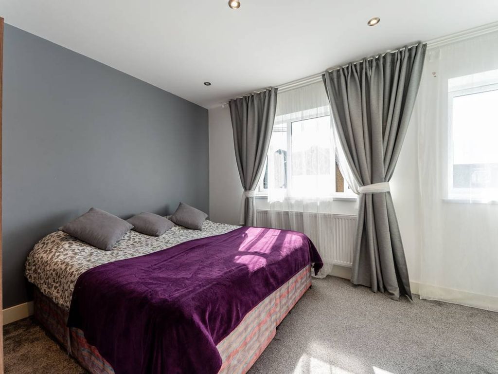 Hermitage Lane, London SE25  