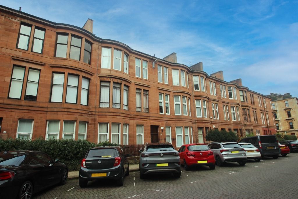 2 bed flat to rent in White Street, Partick, Glasgow G11, £1,200 pcm