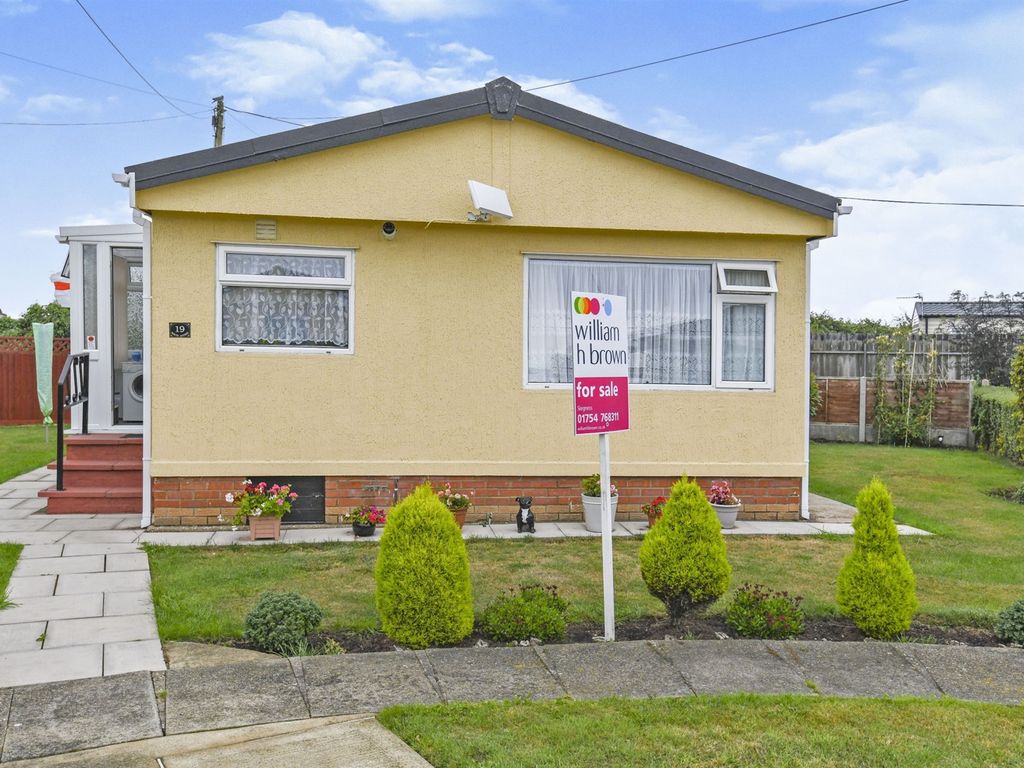 2 bed mobile/park home for sale in Whitehaven Park, Ingoldmells