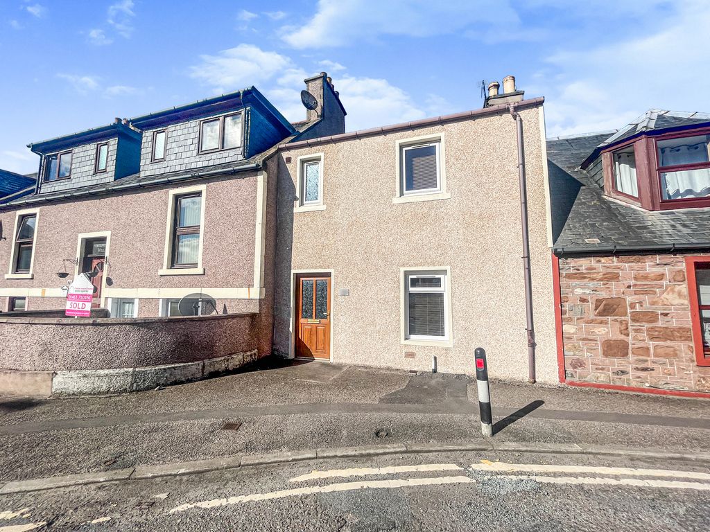 3 bed terraced house for sale in Pumpgate Street, Inverness IV3 Zoopla