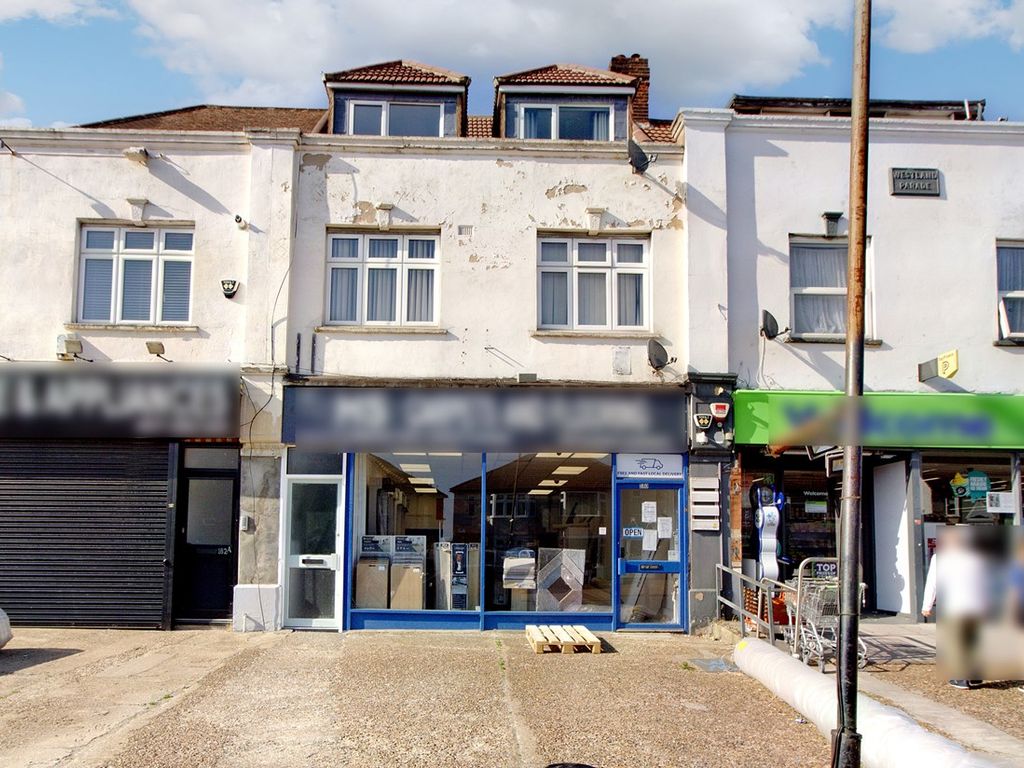 1 bed flat for sale in Hornchurch Road, Hornchurch RM11 Zoopla