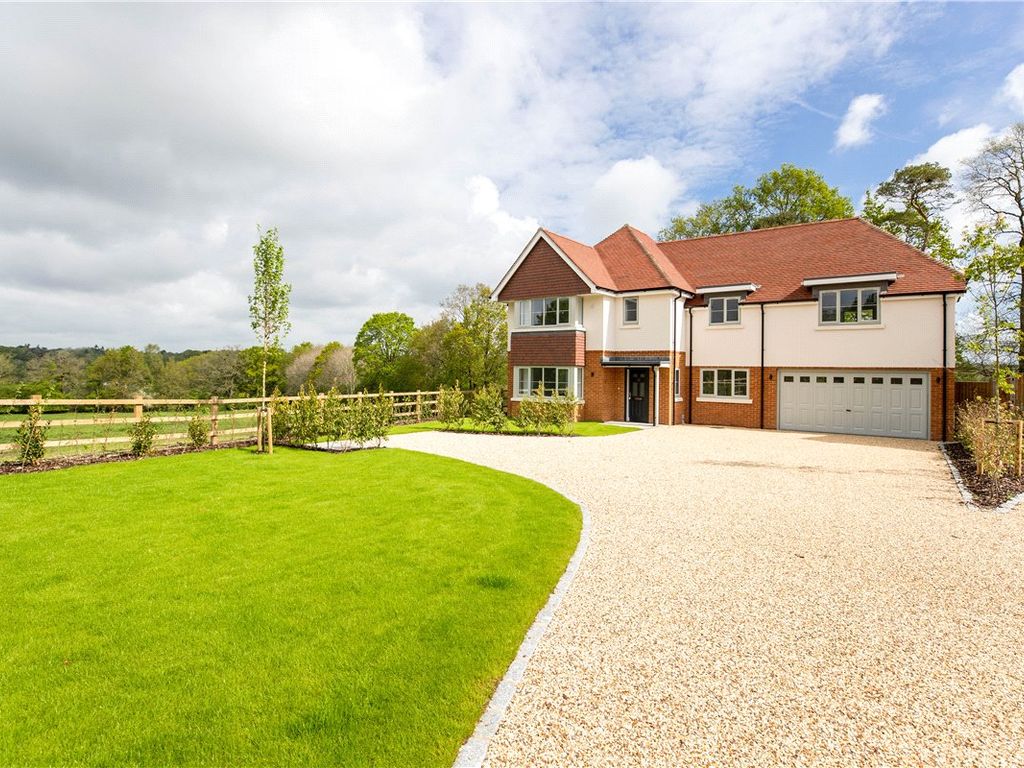 New home, 5 bed detached house for sale in Meadow Way, Headley