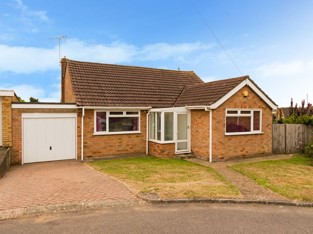 3 bed detached bungalow for sale in Scott Road, Wellingborough NN8 Zoopla