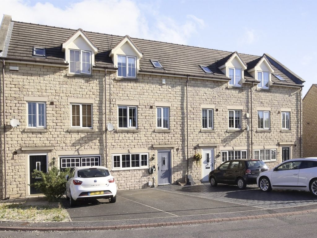 4 bed town house for sale in Elm Close, Rossington, Doncaster DN11 Zoopla