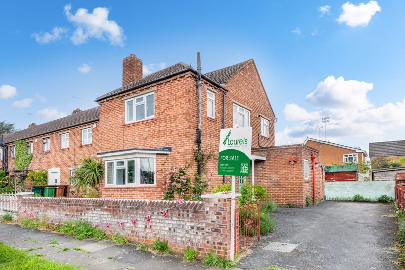 2 bed end terrace house for sale in Belgrave Road, SunburyOnThames TW16 Zoopla