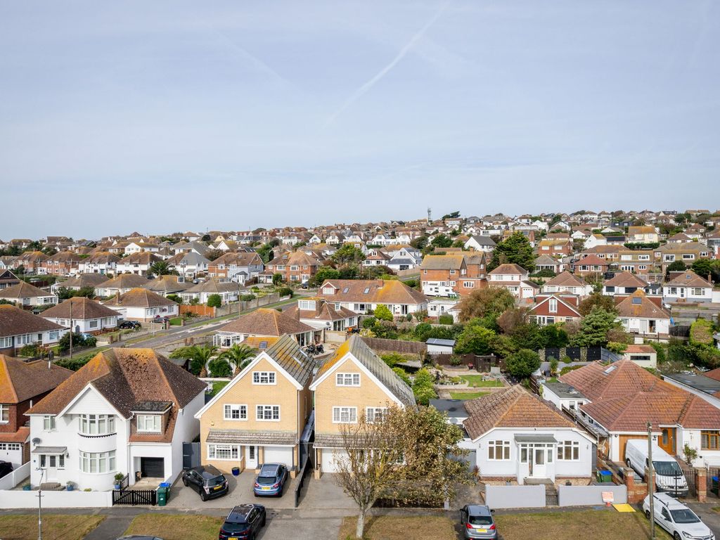 5 bed town house for sale in Bannings Vale, Saltdean BN2, £700,000 Zoopla
