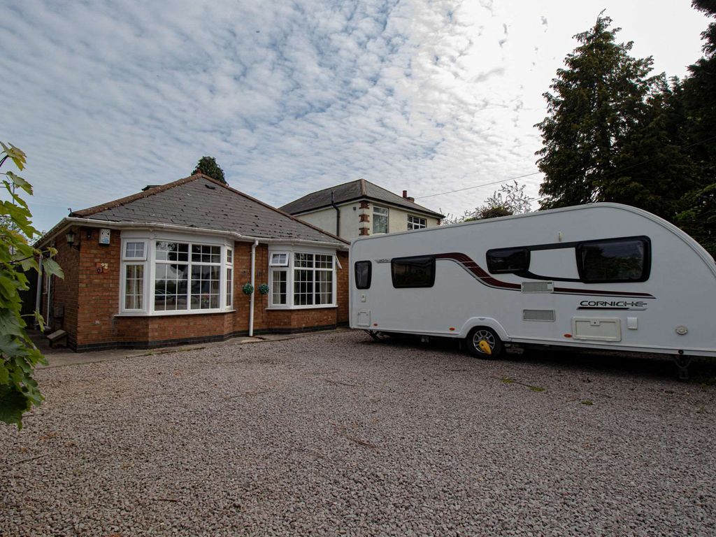 5 bed detached bungalow for sale in 61, Rugby Road, Long Lawford, Rugby