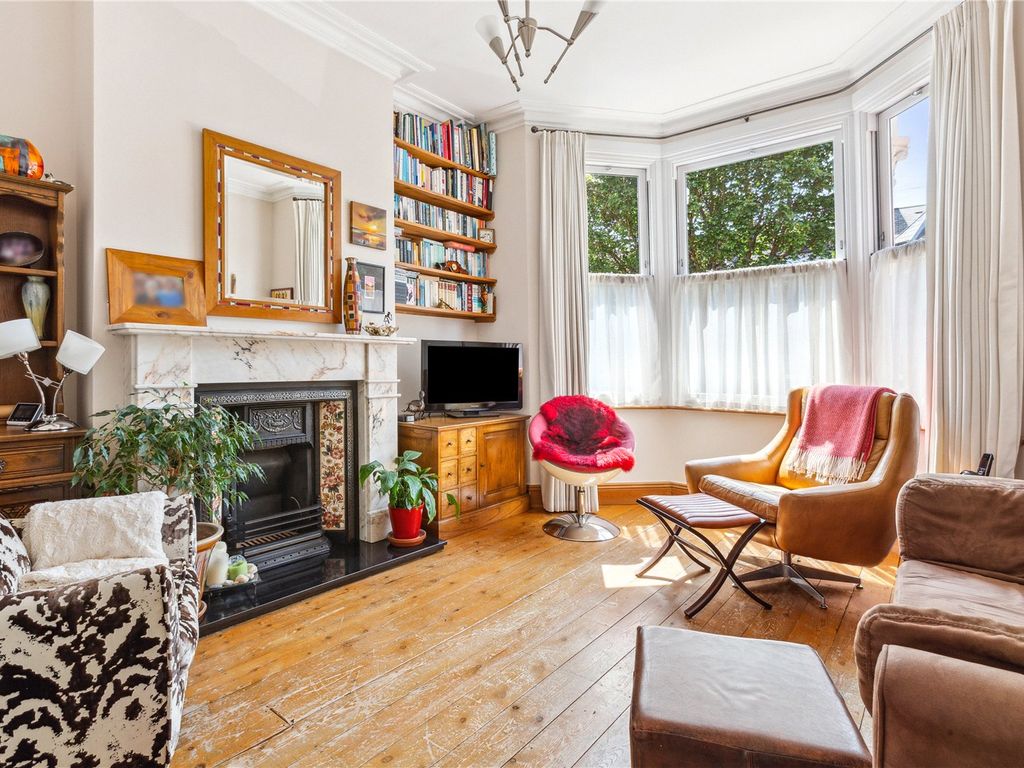 2 bed flat for sale in Buchanan Gardens, London NW10 Zoopla