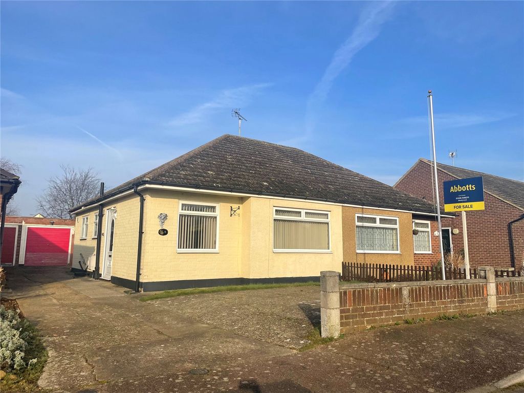 2 bed bungalow for sale in Rose Avenue, Stanway, Colchester, Essex CO3